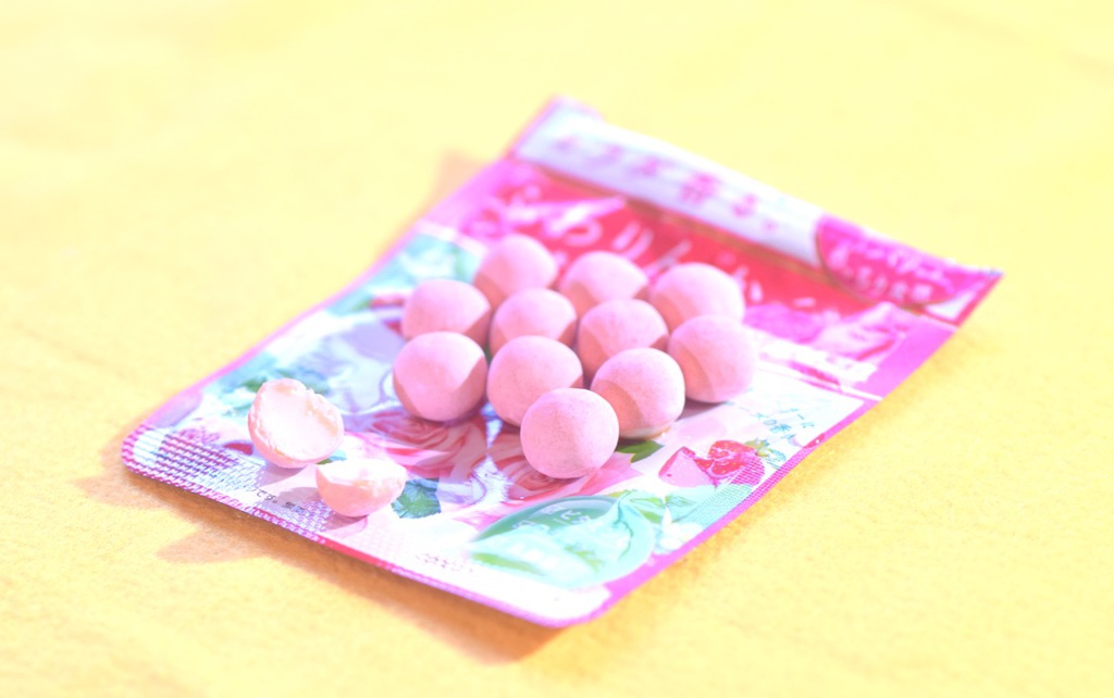 Fuwarinka Strawberry Rose Soft Candy